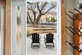 Walk to Park City Lift, Luxury 2BR and 2 Bath w Mountain Views,4 Minutes to Main Street!